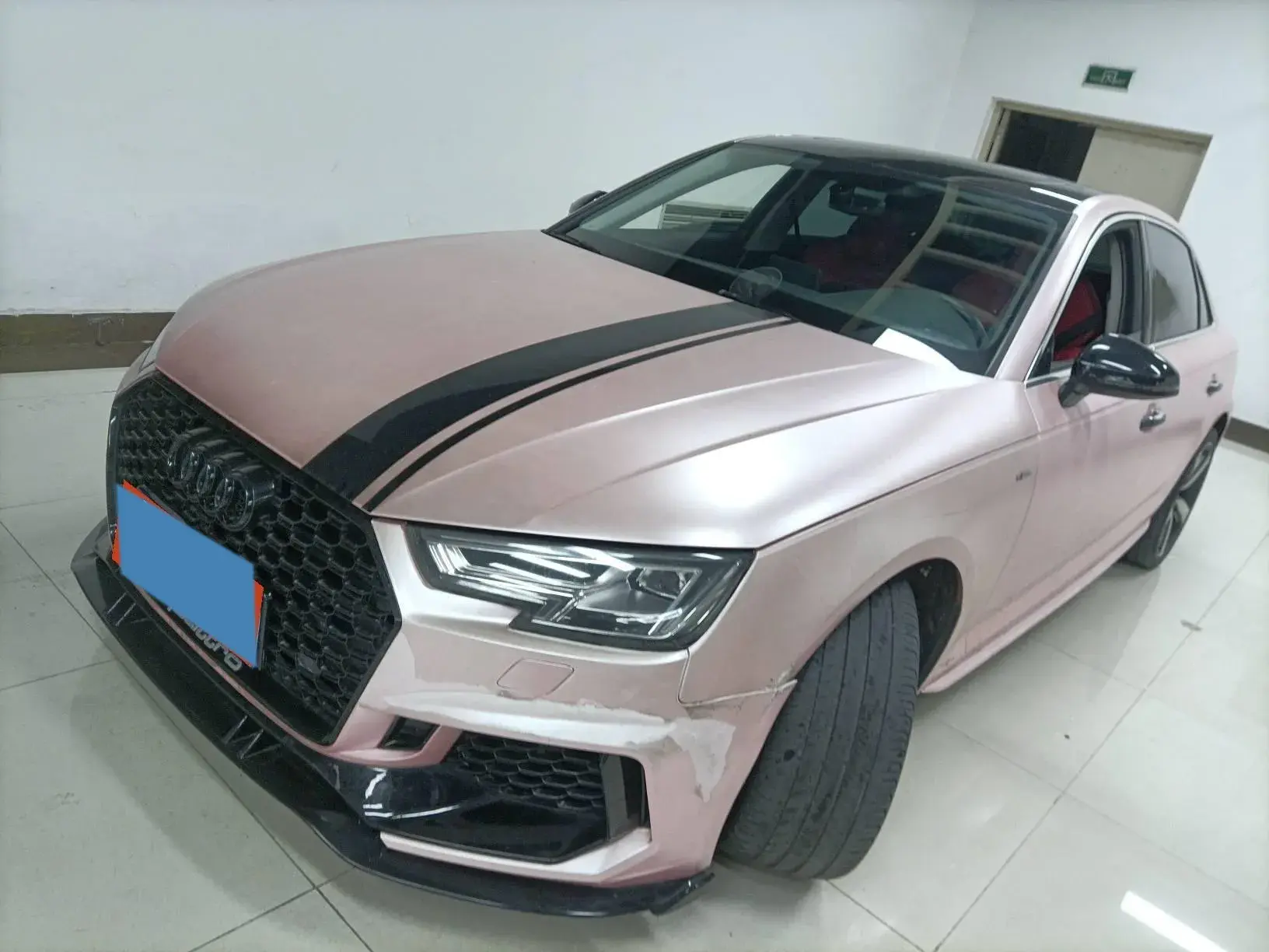 2019 AUDI A4L view 1