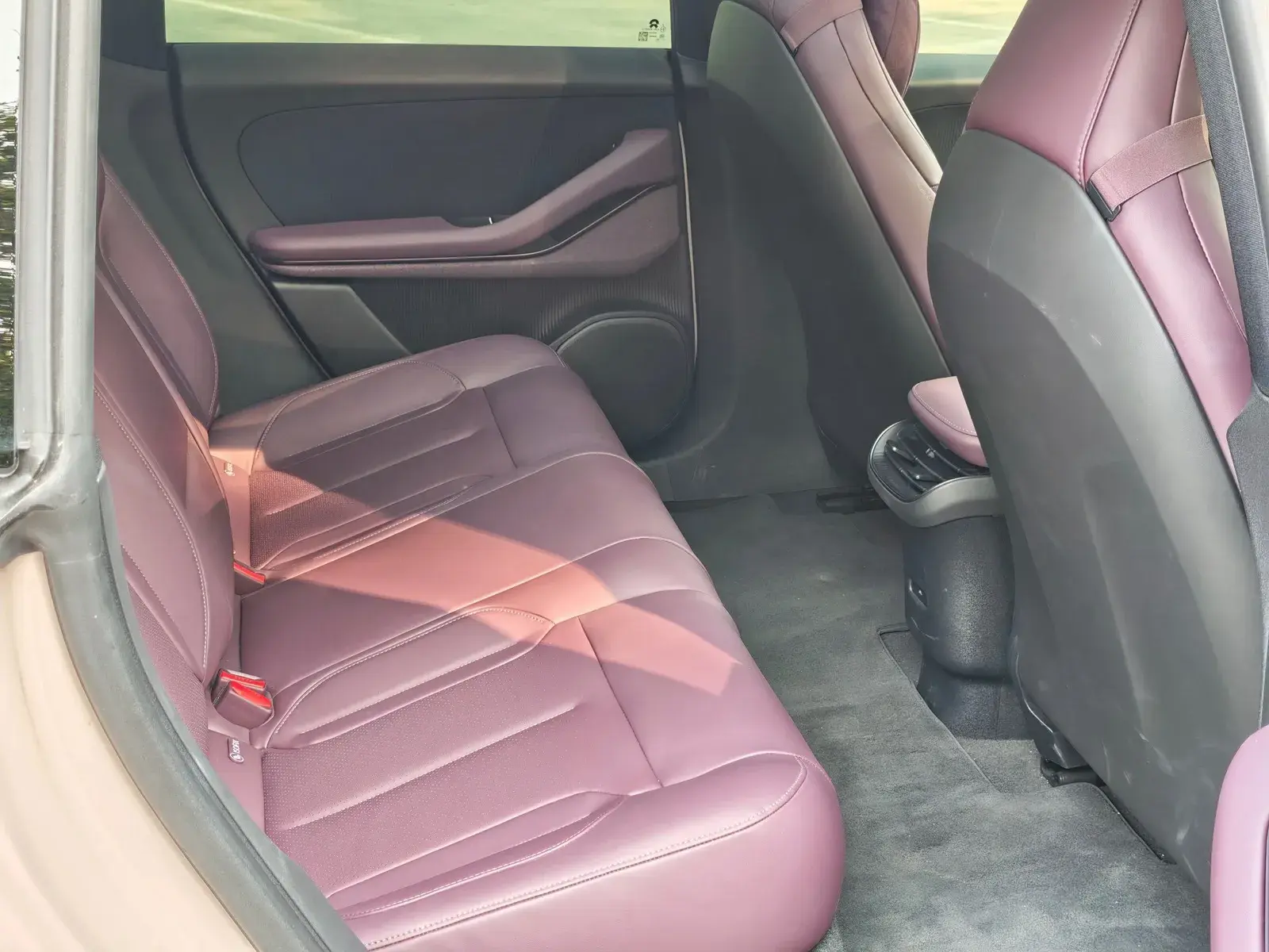 2023 NIO ET5T thumbnail 4