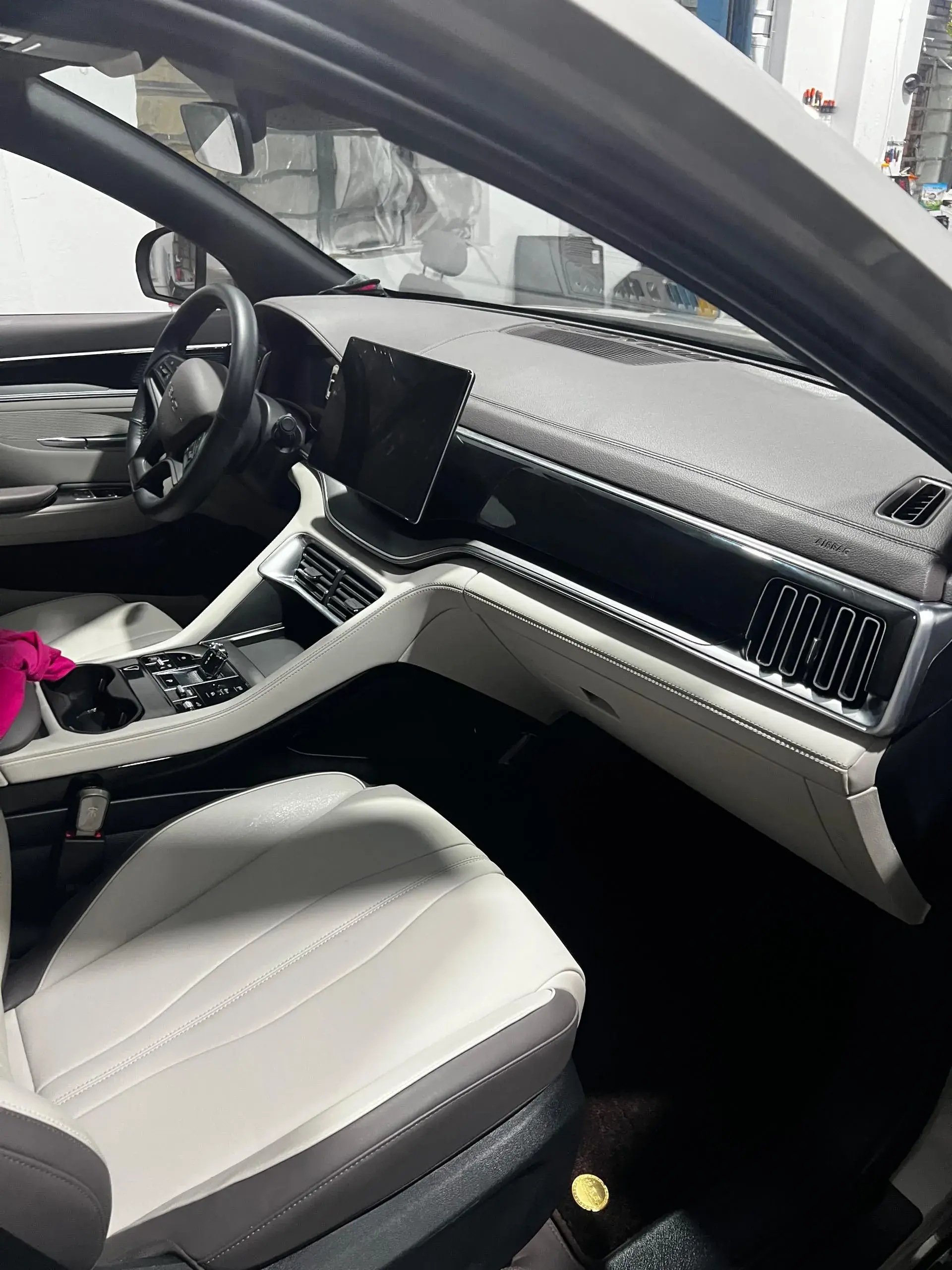 2024 BYD SONG thumbnail 4