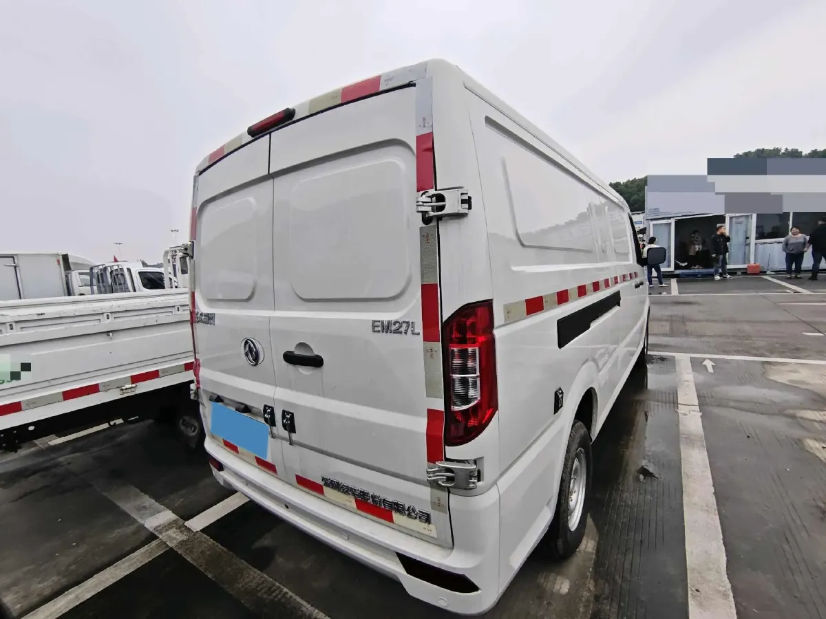 2024 Dongfeng YuFengEM27 BEV 41.472KWH,autocango,china used car exporter,china ev exporter,chinese used car exporter,chinese used ev exporter