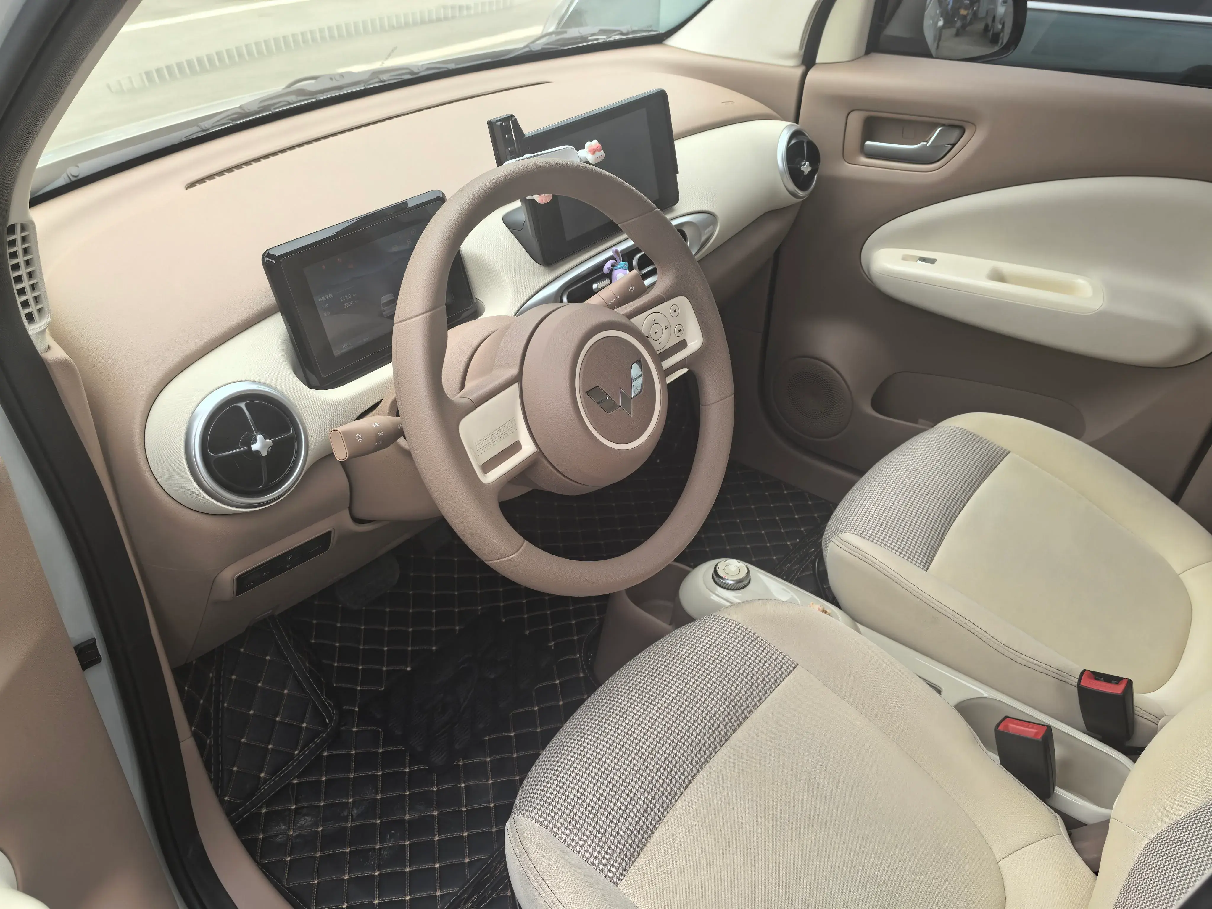 2025 WULING HONGGUANG thumbnail 4