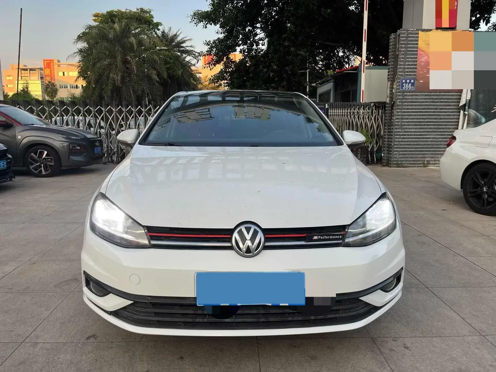 2018 VOLKSWAGEN GOLF thumbnail 2