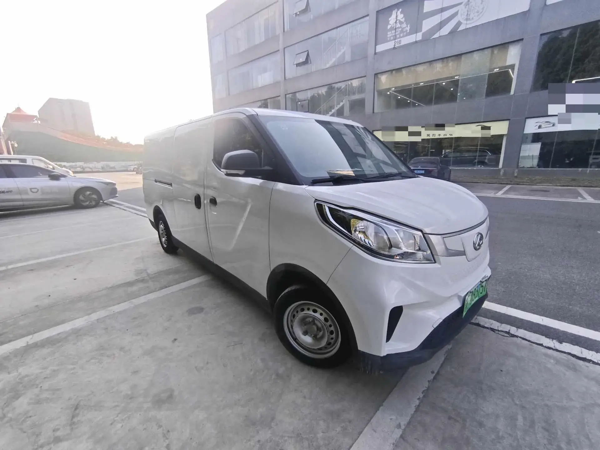 2021 MAXUS EV30 thumbnail 2