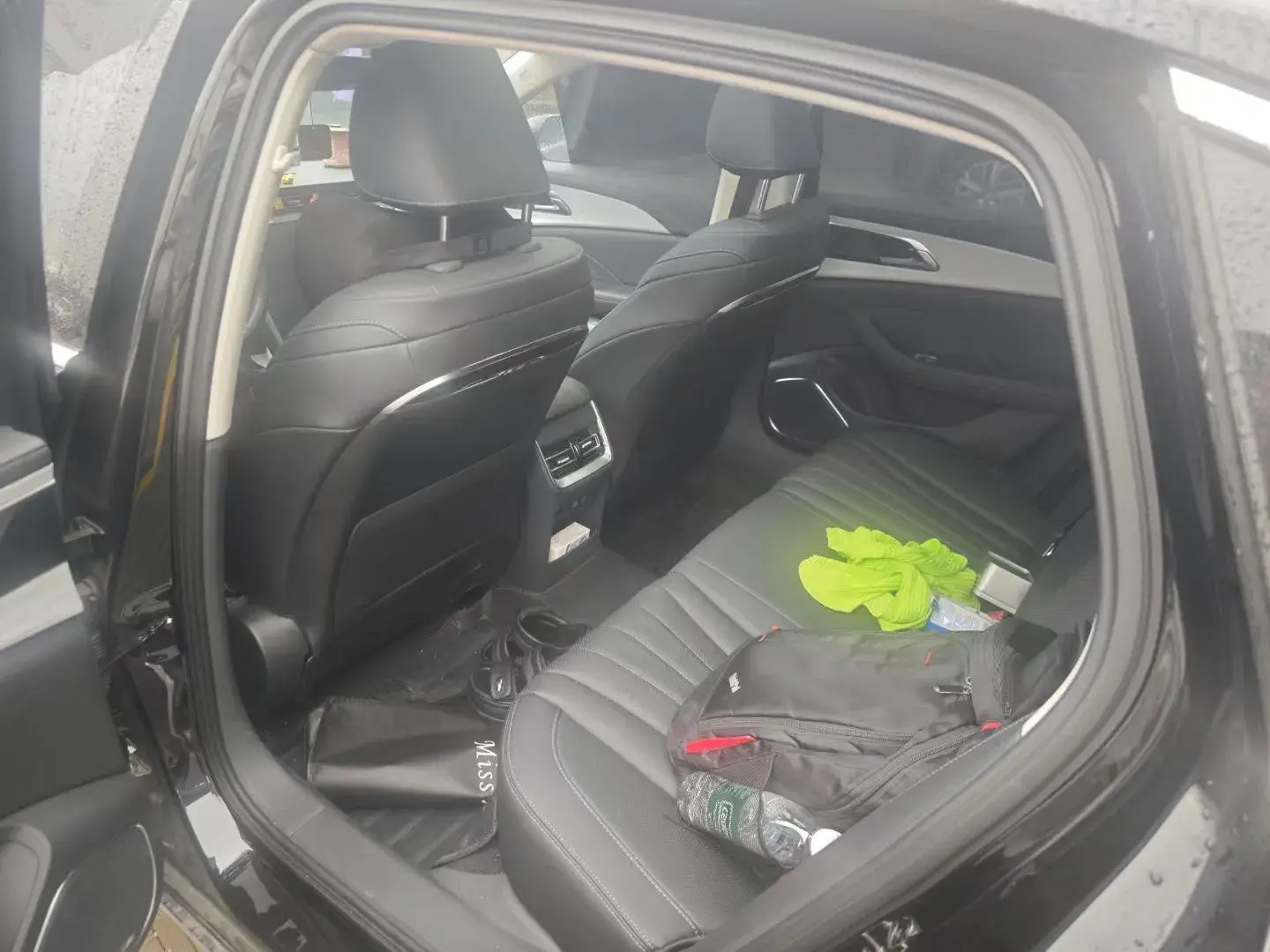 2024 HONGQI H5 thumbnail 2