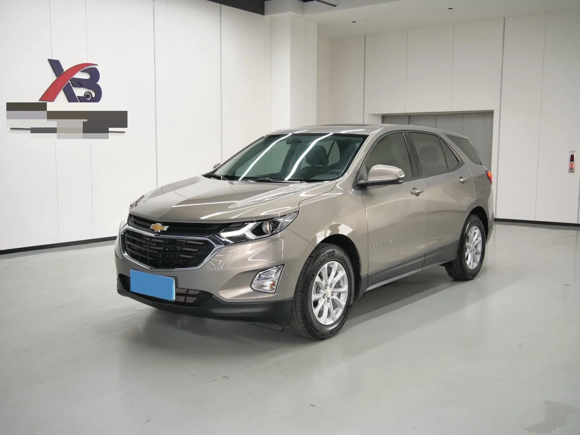 2018 CHEVROLET EQUINOX view 1