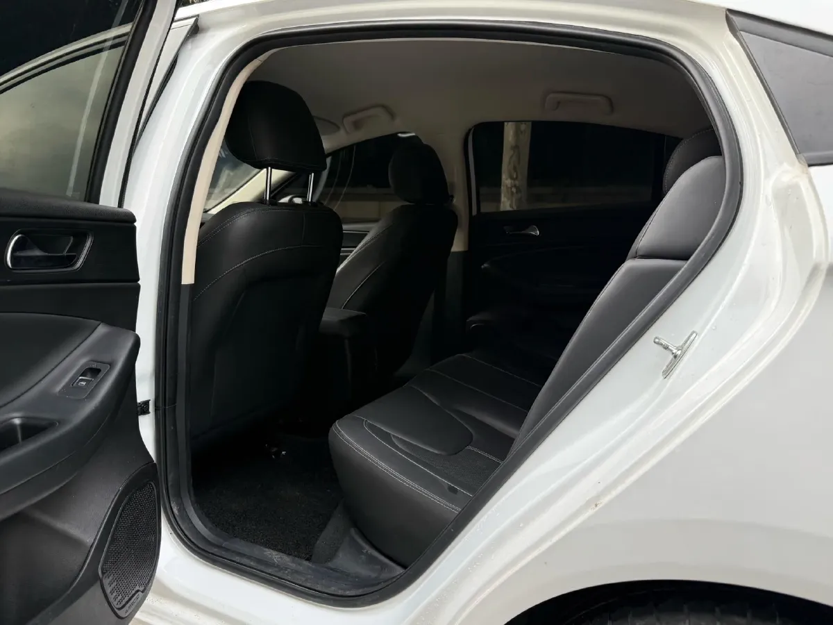 2021 Chery Arrizo 5 1.5L 116HP L4 CVT,autocango,china used car exporter,china ev exporter,chinese used car exporter,chinese used ev exporter