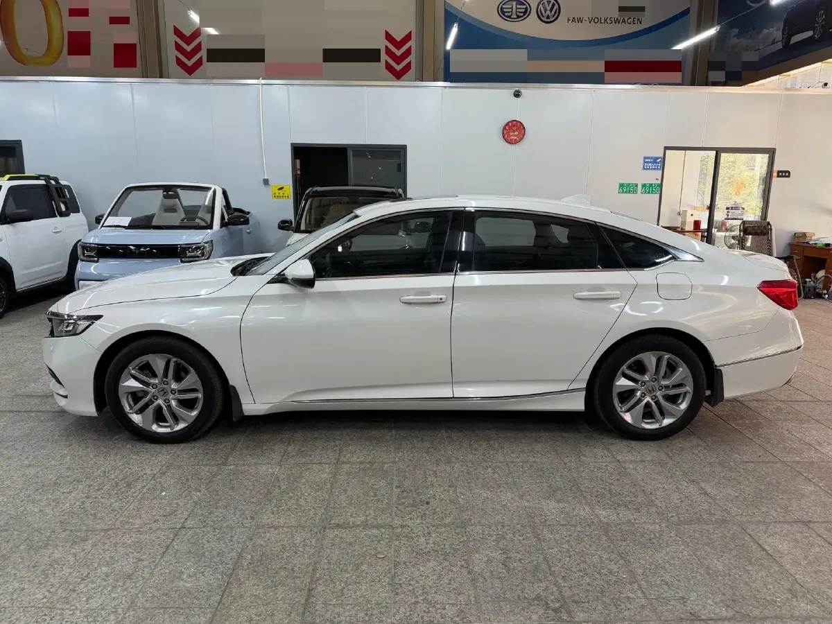 2018 Honda Accord 1.5T 194HP L4 CVT,autocango,china used car exporter,china ev exporter,chinese used car exporter,chinese used ev exporter