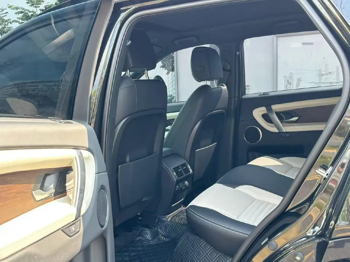 2023 Land Rover Discovery Sport 2.0T 249HP L4 9AT,autocango,china used car exporter,china ev exporter,chinese used car exporter,chinese used ev exporter