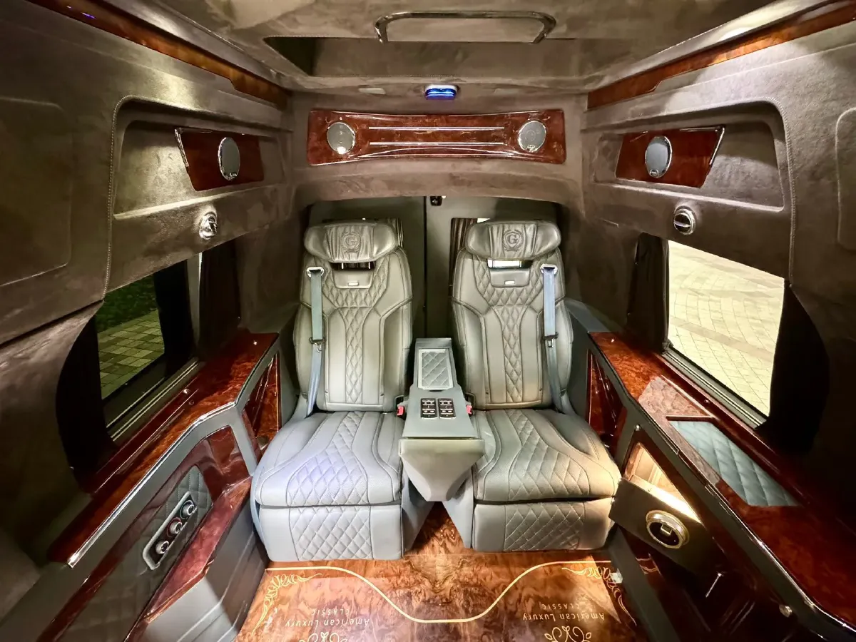 2011 GMC SAVANA 6.0L 328HP V8 6AT,autocango,china used car exporter,china ev exporter,chinese used car exporter,chinese used ev exporter