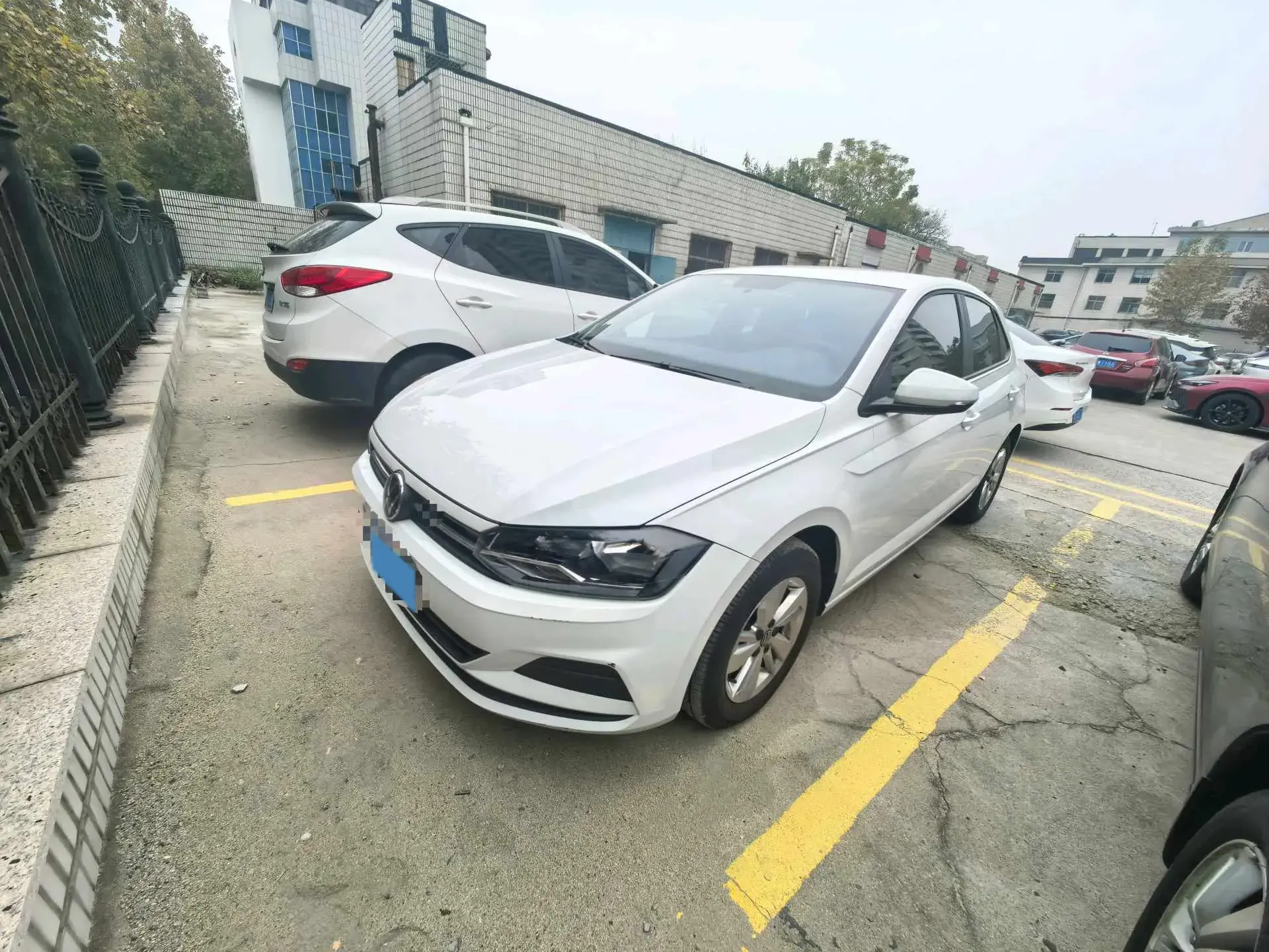 2023 VOLKSWAGEN POLO view 1