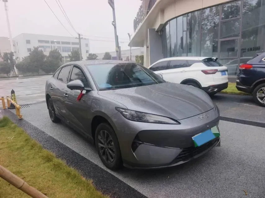 2025 BYD e7 BEV,autocango,china used car exporter,china ev exporter,chinese used car exporter,chinese used ev exporter