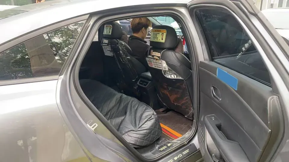 2025 BYD e7 BEV,autocango,china used car exporter,china ev exporter,chinese used car exporter,chinese used ev exporter