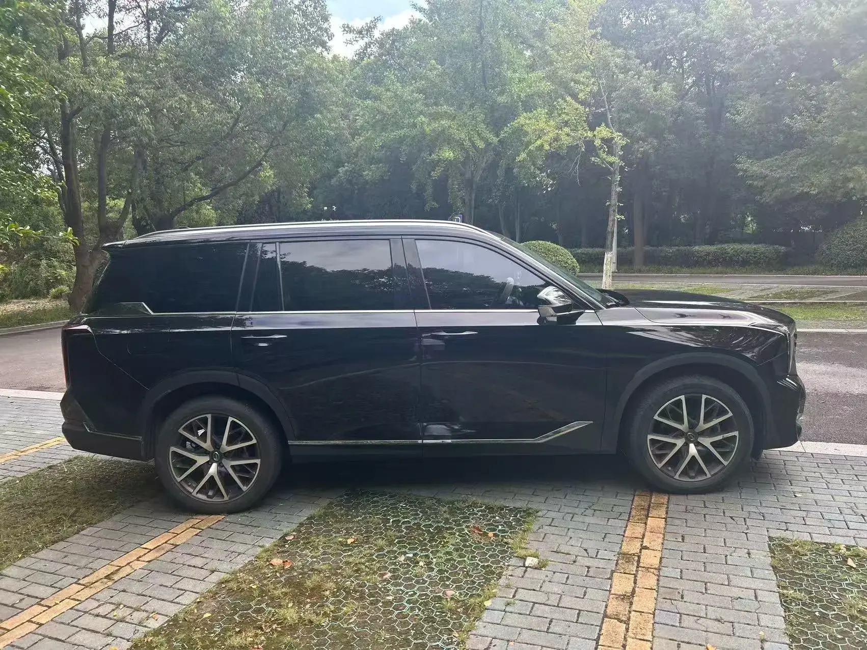 2022 GAC TRUMPCHI thumbnail 3