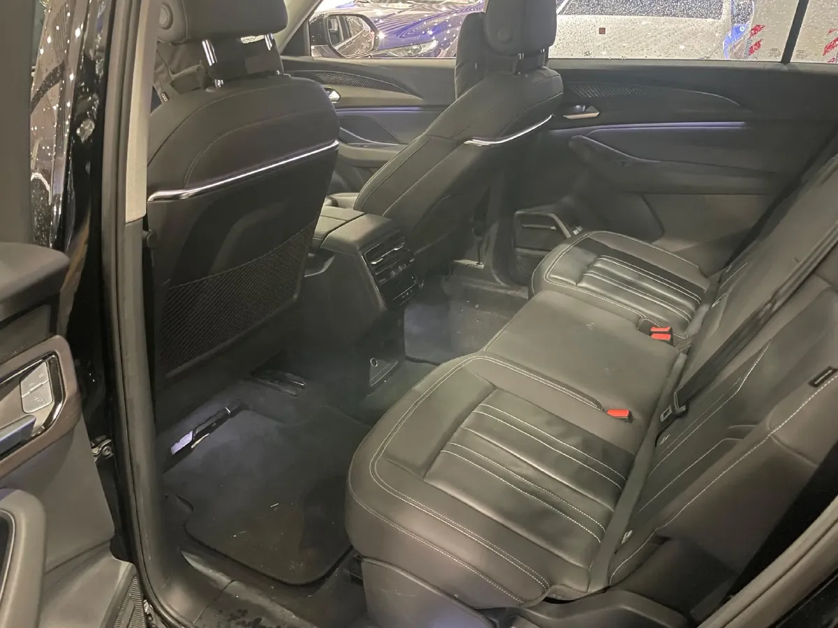 2024 Audi Q6 2.0T 231HP L4 7DCT,autocango,china used car exporter,china ev exporter,chinese used car exporter,chinese used ev exporter