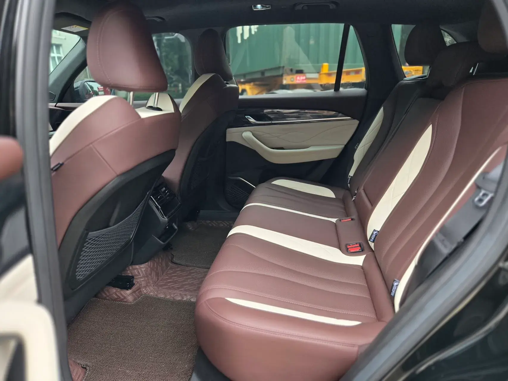 2024 GEELY MONJARO thumbnail 4