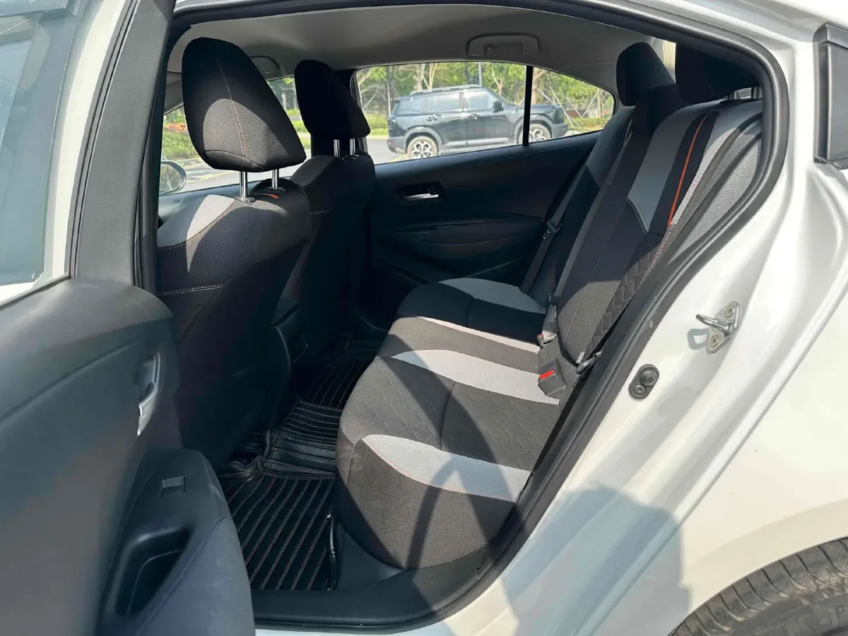 2021 Toyota Corolla 1.2T 116HP L4 CVT,autocango,china used car exporter,china ev exporter,chinese used car exporter,chinese used ev exporter