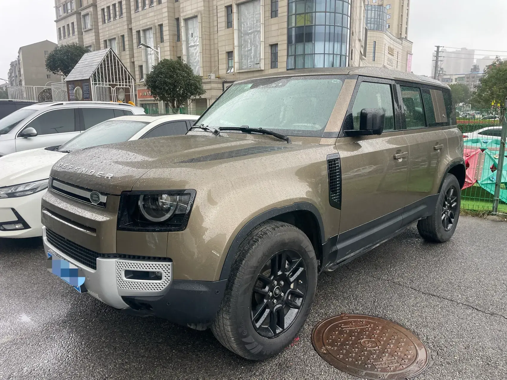 2020 LAND ROVER view 1