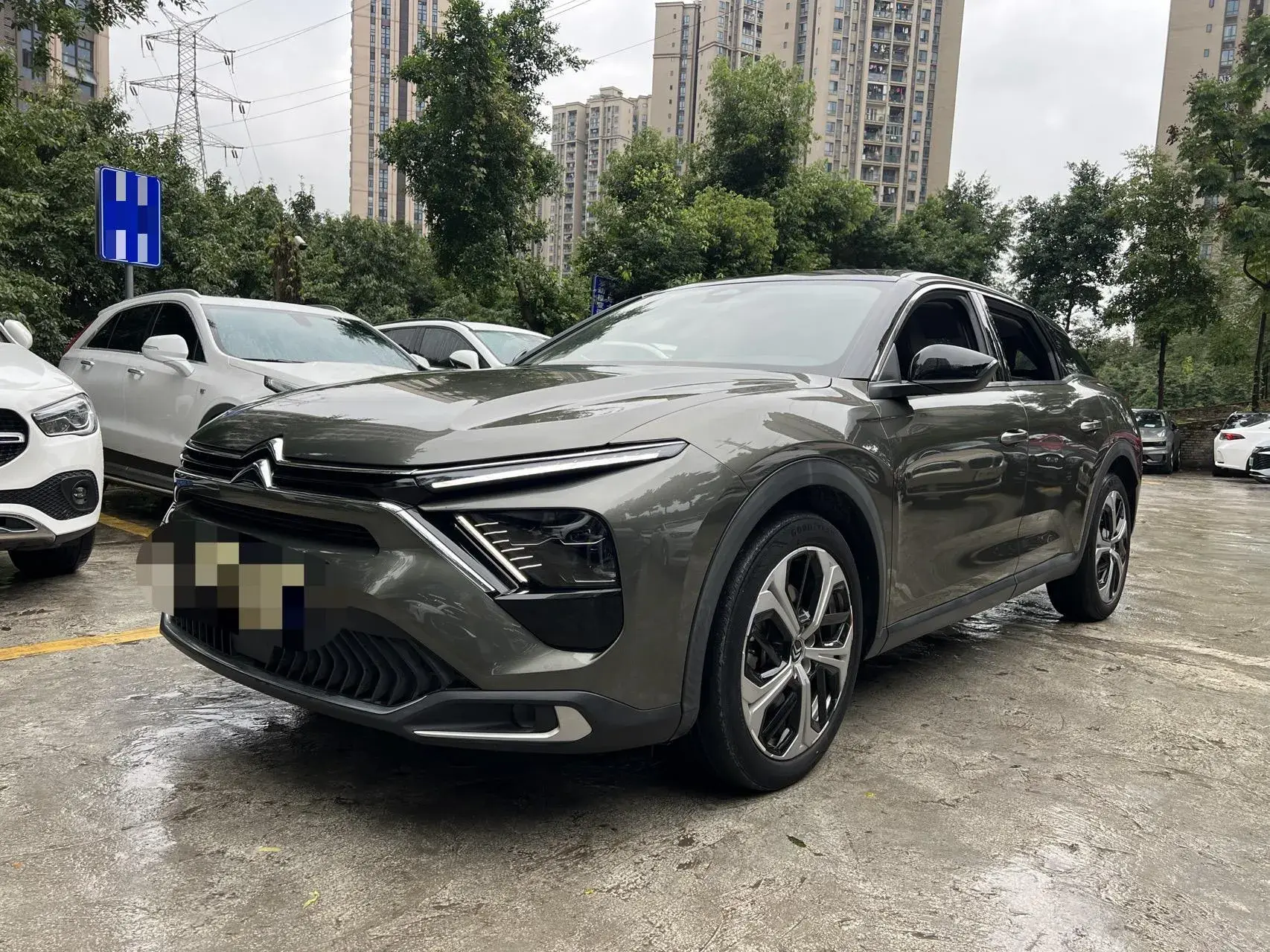 2022 CITROEN C5 view 1