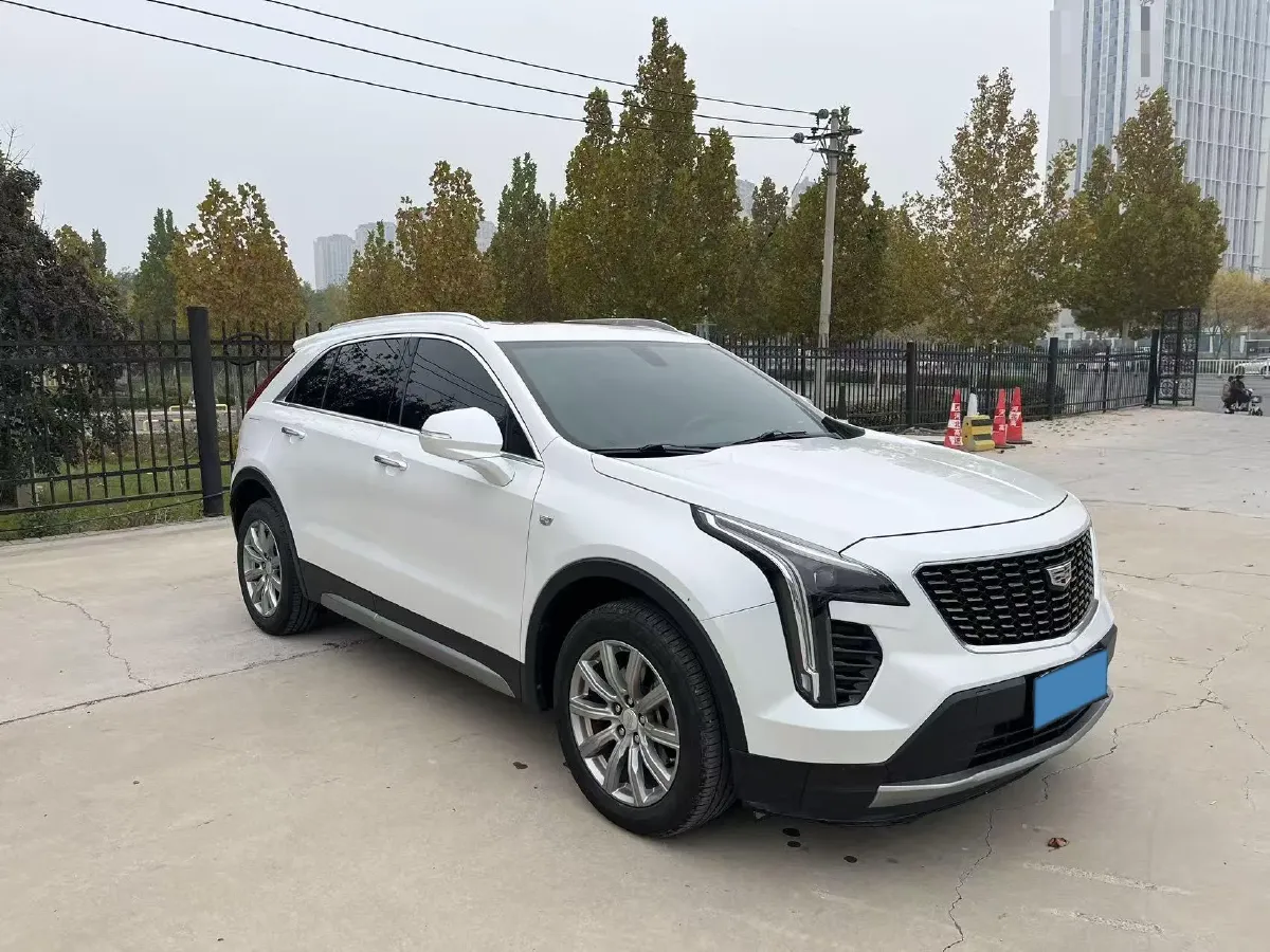 2018 Cadillac XT4 2.0T 241HP L4 9AT,autocango,china used car exporter,china ev exporter,chinese used car exporter,chinese used ev exporter
