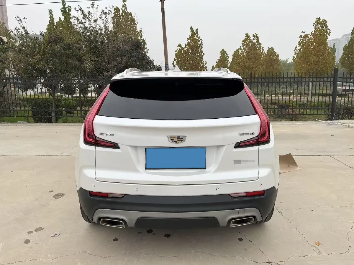 2018 Cadillac XT4 2.0T 241HP L4 9AT,autocango,china used car exporter,china ev exporter,chinese used car exporter,chinese used ev exporter