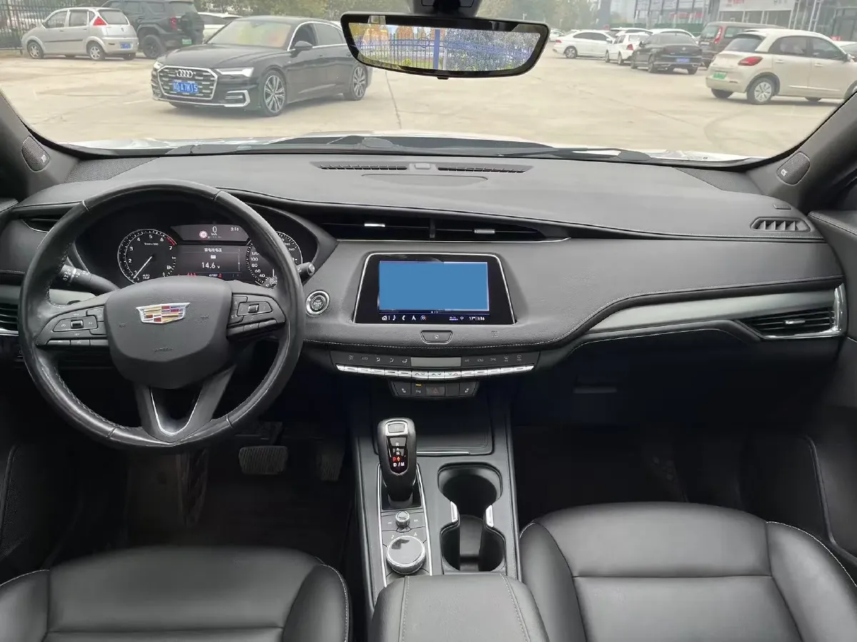 2018 Cadillac XT4 2.0T 241HP L4 9AT,autocango,china used car exporter,china ev exporter,chinese used car exporter,chinese used ev exporter