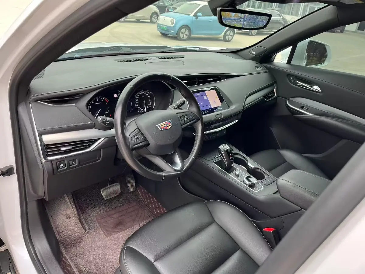2018 Cadillac XT4 2.0T 241HP L4 9AT,autocango,china used car exporter,china ev exporter,chinese used car exporter,chinese used ev exporter
