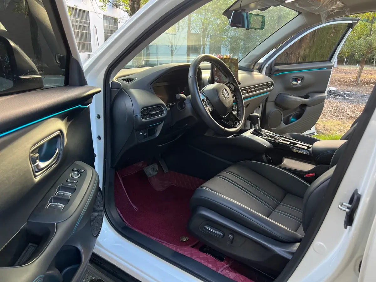 2023 Honda HR-V 1.5T 182HP L4 CVT,autocango,china used car exporter,china ev exporter,chinese used car exporter,chinese used ev exporter