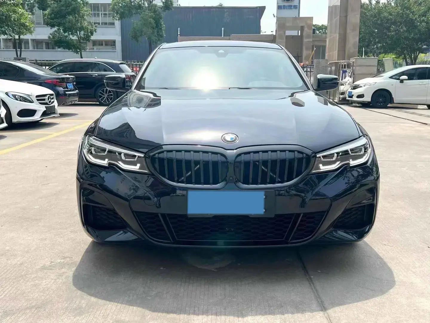 2021 BMW 3 thumbnail 2