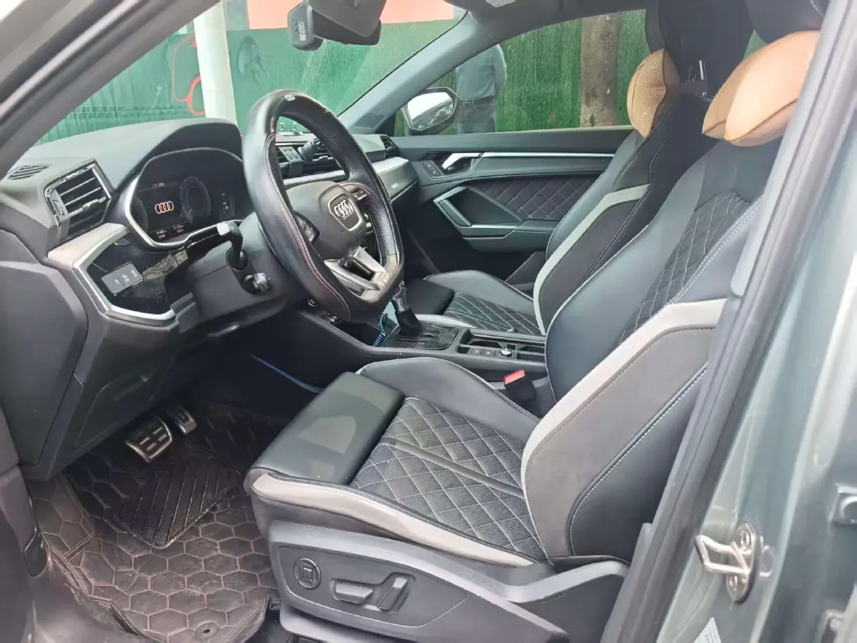 2024 Audi Q3 Sportback 2.0T 186HP L4 7DCT,autocango,china used car exporter,china ev exporter,chinese used car exporter,chinese used ev exporter