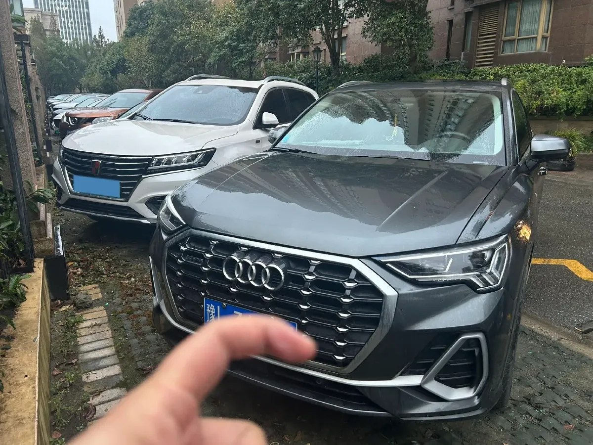 2021 Audi Q3 2.0T 220HP L4 7DCT,autocango,china used car exporter,china ev exporter,chinese used car exporter,chinese used ev exporter