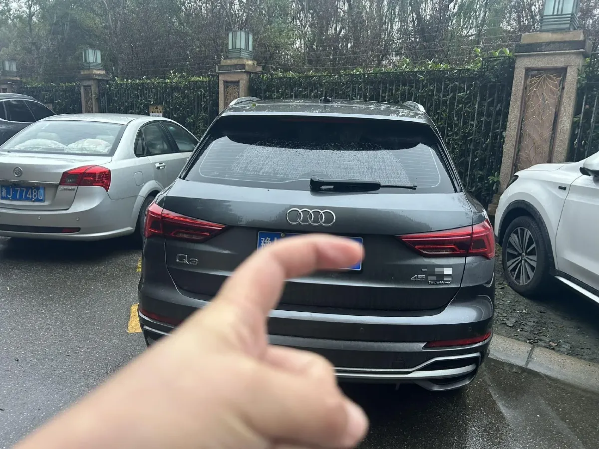 2021 Audi Q3 2.0T 220HP L4 7DCT,autocango,china used car exporter,china ev exporter,chinese used car exporter,chinese used ev exporter