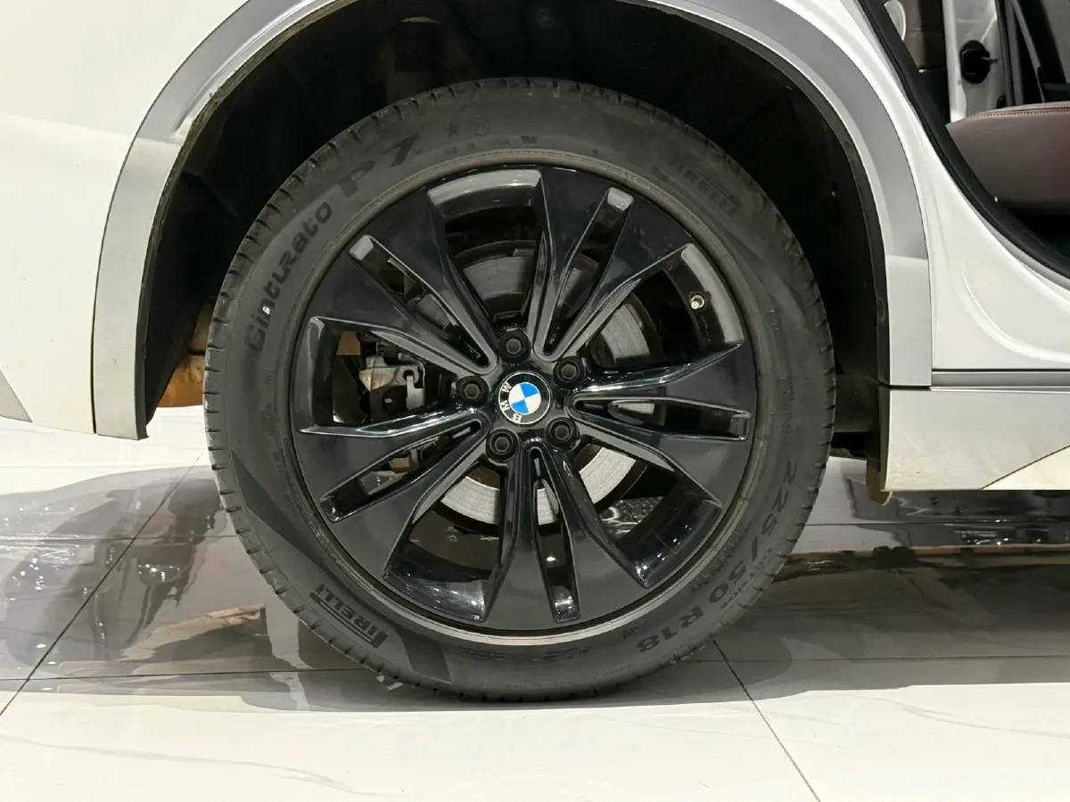 2022 BMW X2 2.0T 192HP L4 7DCT,autocango,china used car exporter,china ev exporter,chinese used car exporter,chinese used ev exporter