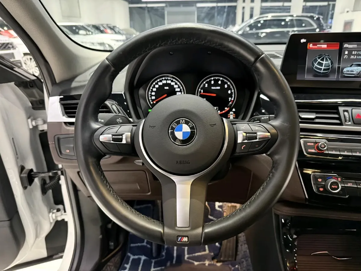 2022 BMW X2 2.0T 192HP L4 7DCT,autocango,china used car exporter,china ev exporter,chinese used car exporter,chinese used ev exporter