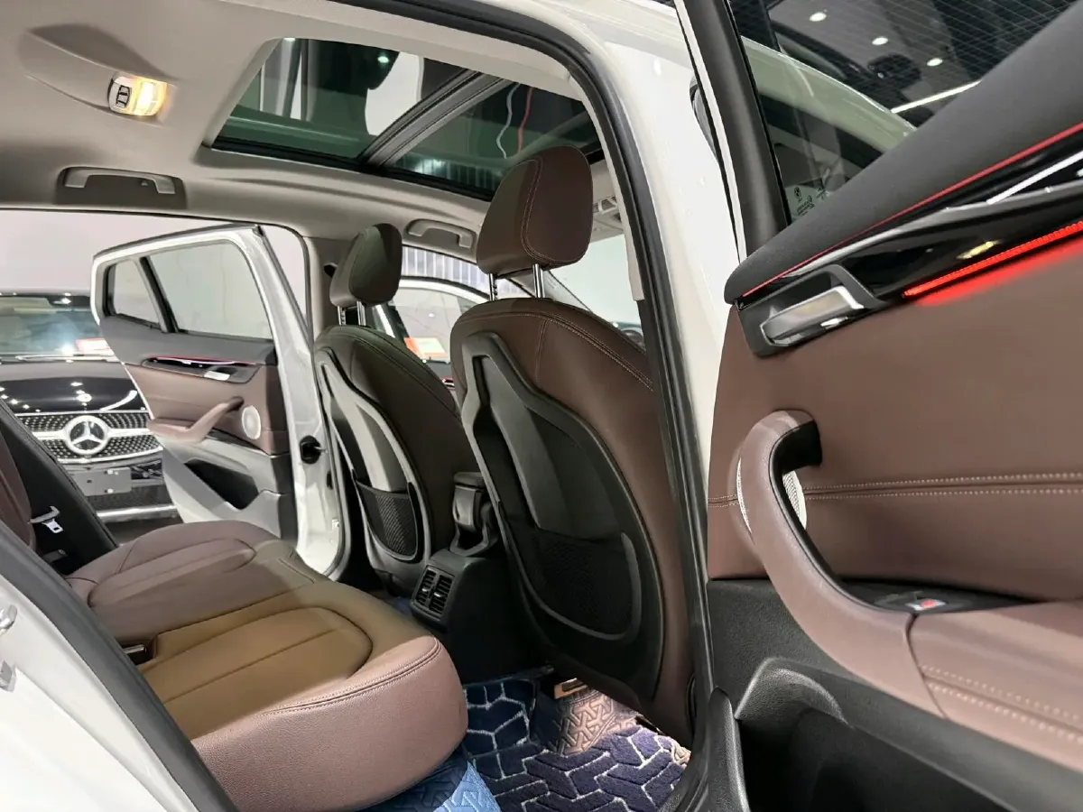 2022 BMW X2 2.0T 192HP L4 7DCT,autocango,china used car exporter,china ev exporter,chinese used car exporter,chinese used ev exporter