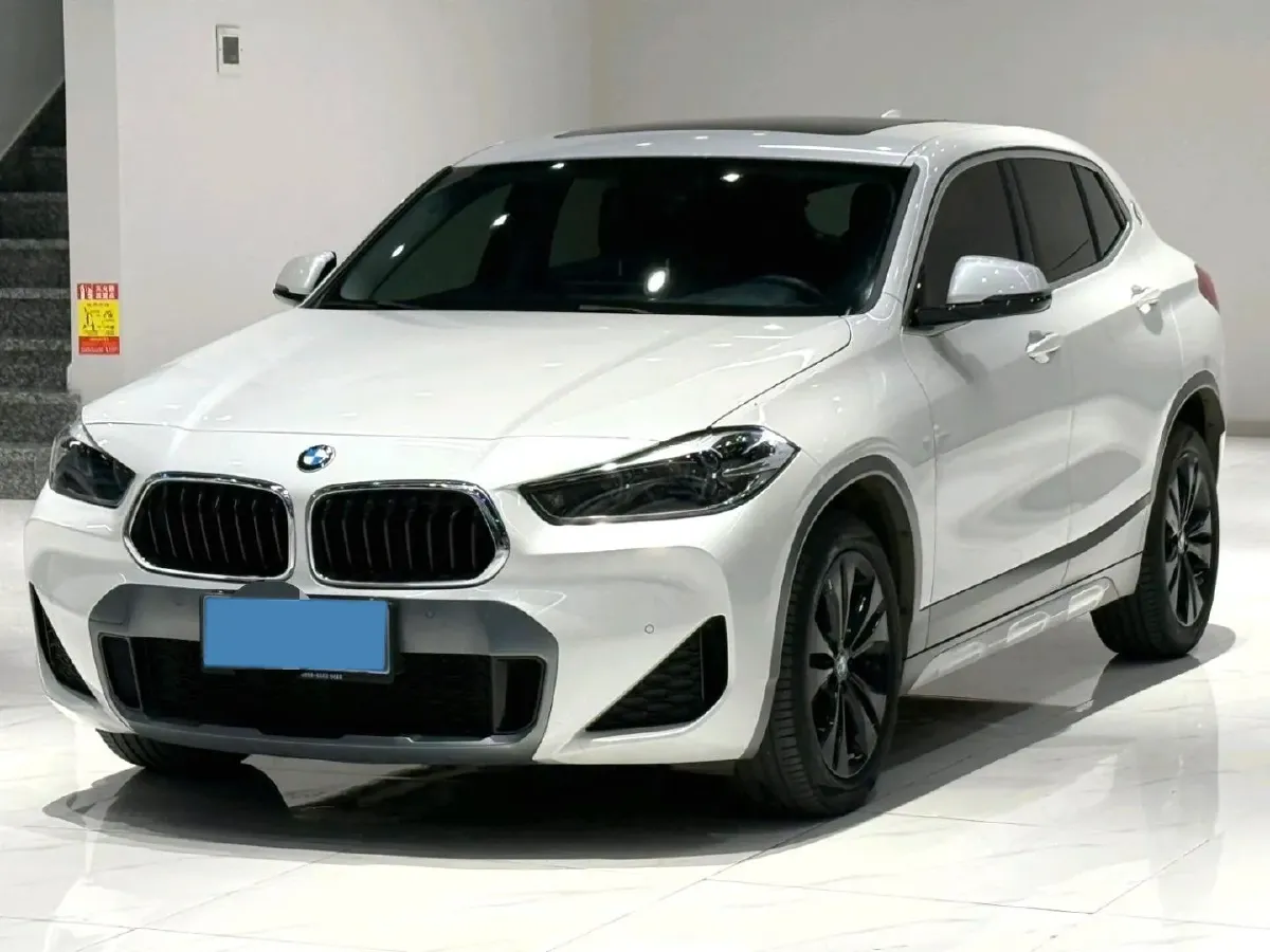 2022 BMW X2 2.0T 192HP L4 7DCT,autocango,china used car exporter,china ev exporter,chinese used car exporter,chinese used ev exporter