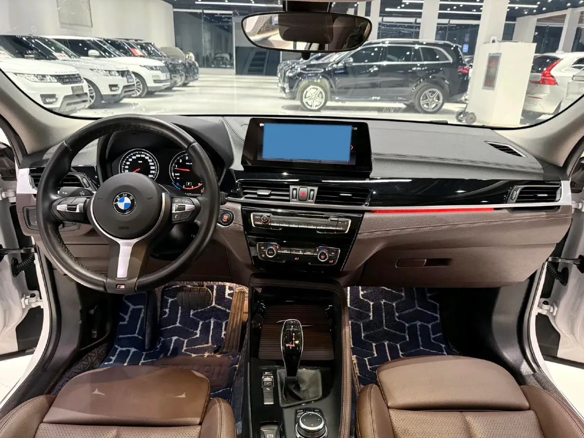2022 BMW X2 2.0T 192HP L4 7DCT,autocango,china used car exporter,china ev exporter,chinese used car exporter,chinese used ev exporter