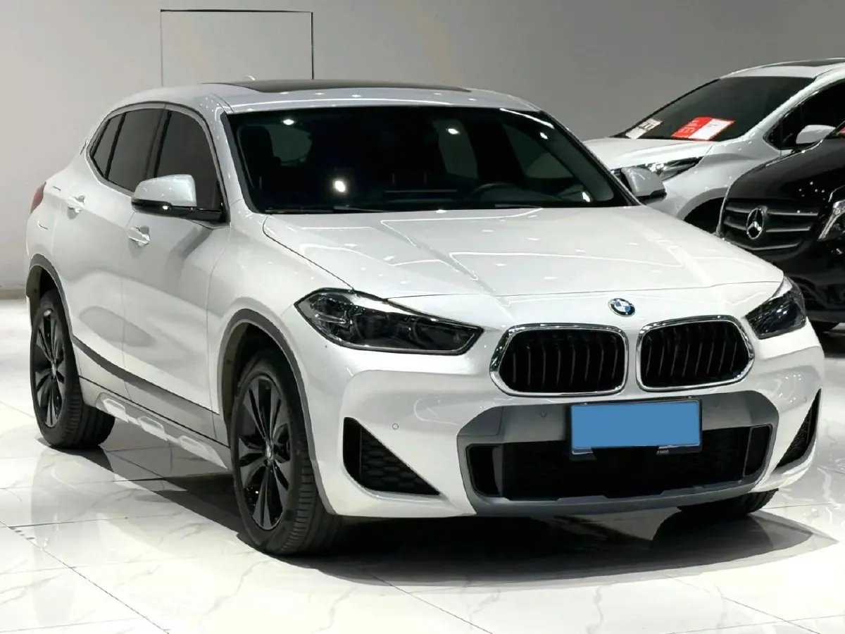 2022 BMW X2 2.0T 192HP L4 7DCT,autocango,china used car exporter,china ev exporter,chinese used car exporter,chinese used ev exporter