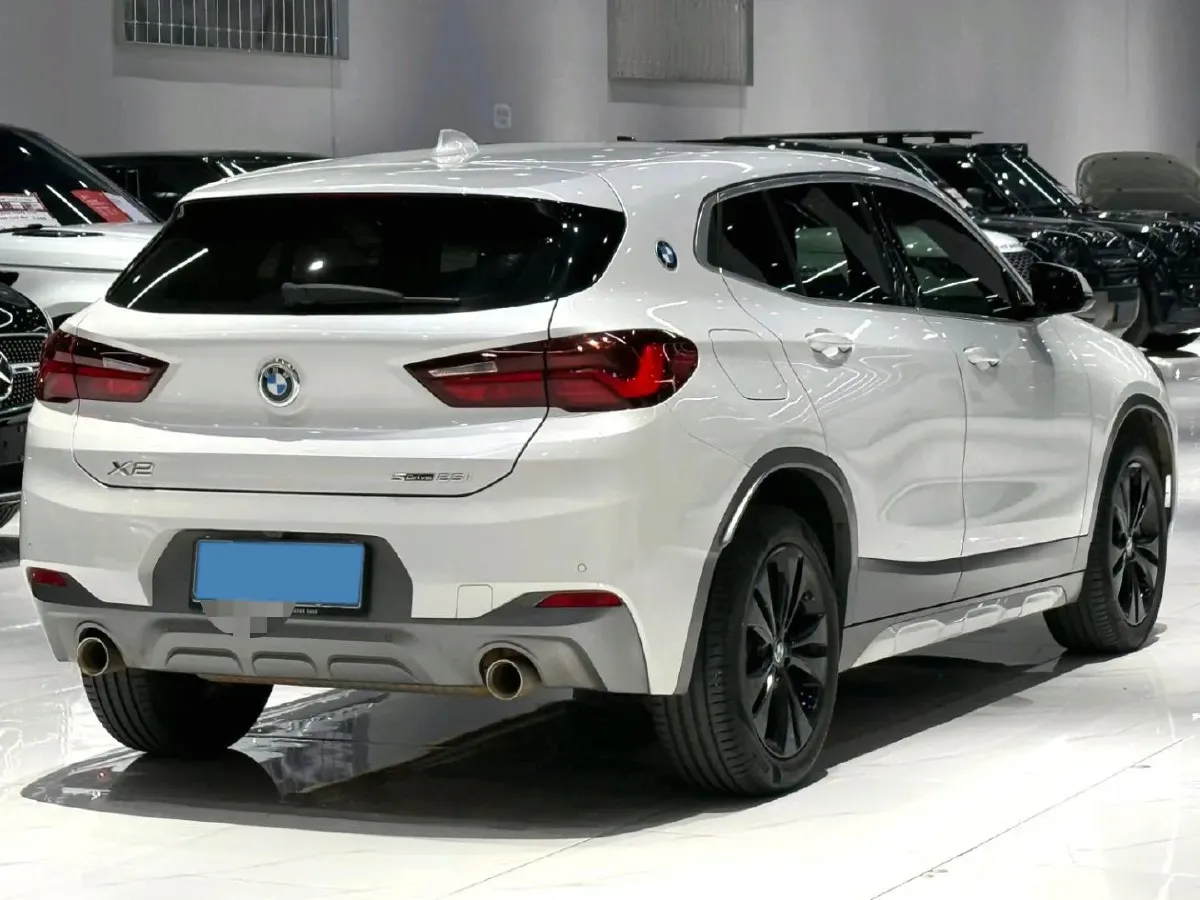 2022 BMW X2 2.0T 192HP L4 7DCT,autocango,china used car exporter,china ev exporter,chinese used car exporter,chinese used ev exporter