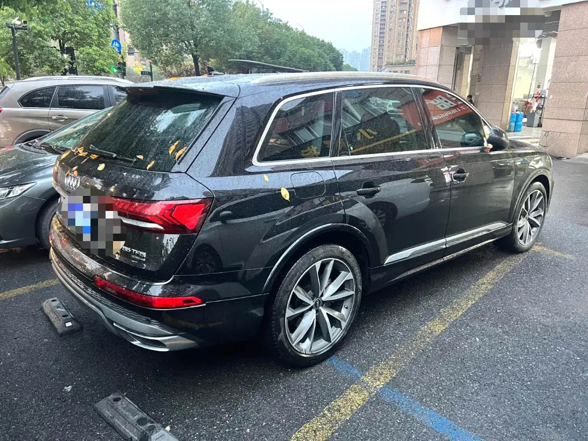 2021 AUDI Q7 thumbnail 4