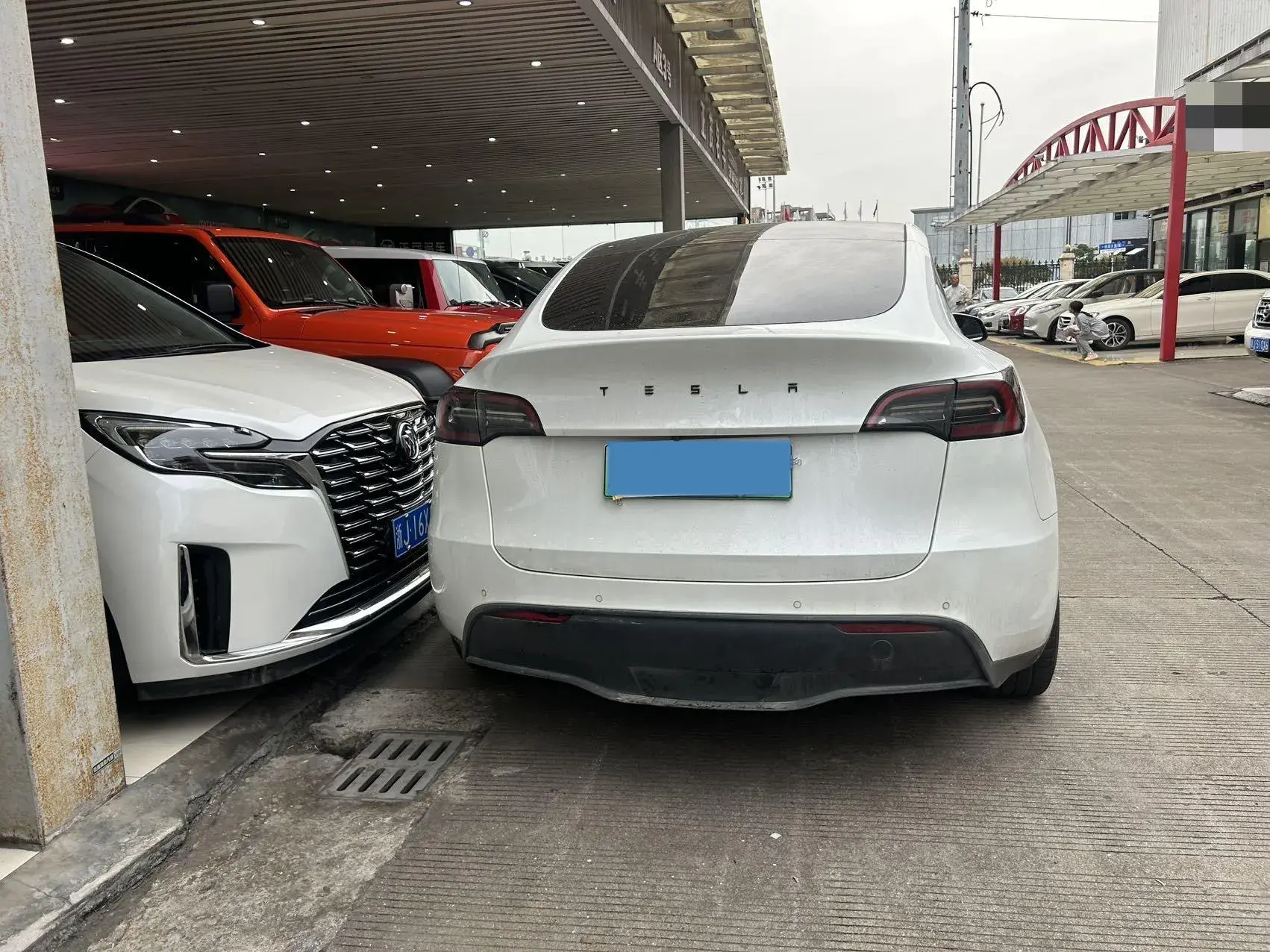 2022 TESLA MODEL thumbnail 4