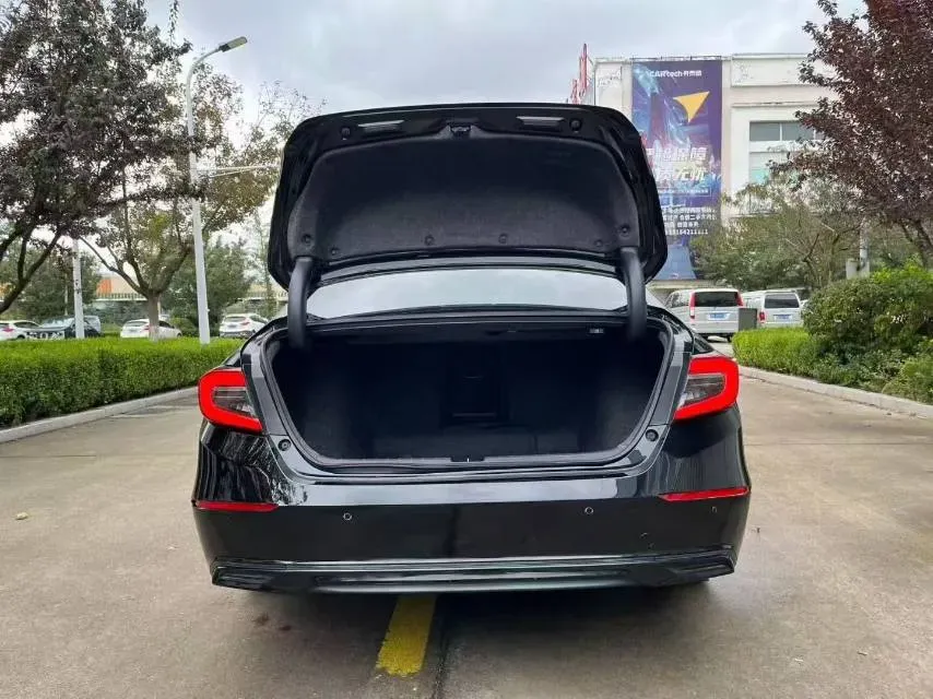 2022 Honda Accord 2.0L 146HP L4 E-CVT Hybrid,autocango,china used car exporter,china ev exporter,chinese used car exporter,chinese used ev exporter