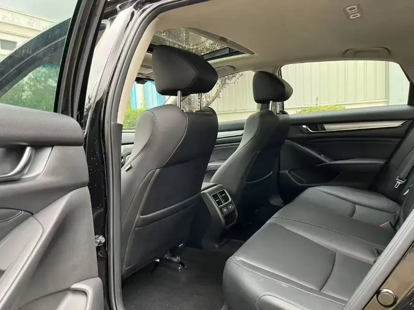 2022 Honda Accord 2.0L 146HP L4 E-CVT Hybrid,autocango,china used car exporter,china ev exporter,chinese used car exporter,chinese used ev exporter