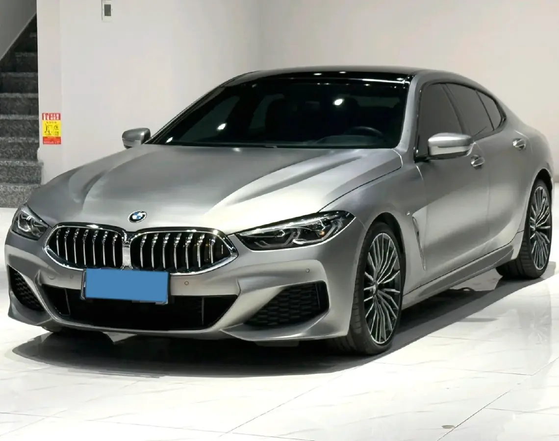 2021 BMW 8 Series 3.0T 340HP L6 8AT