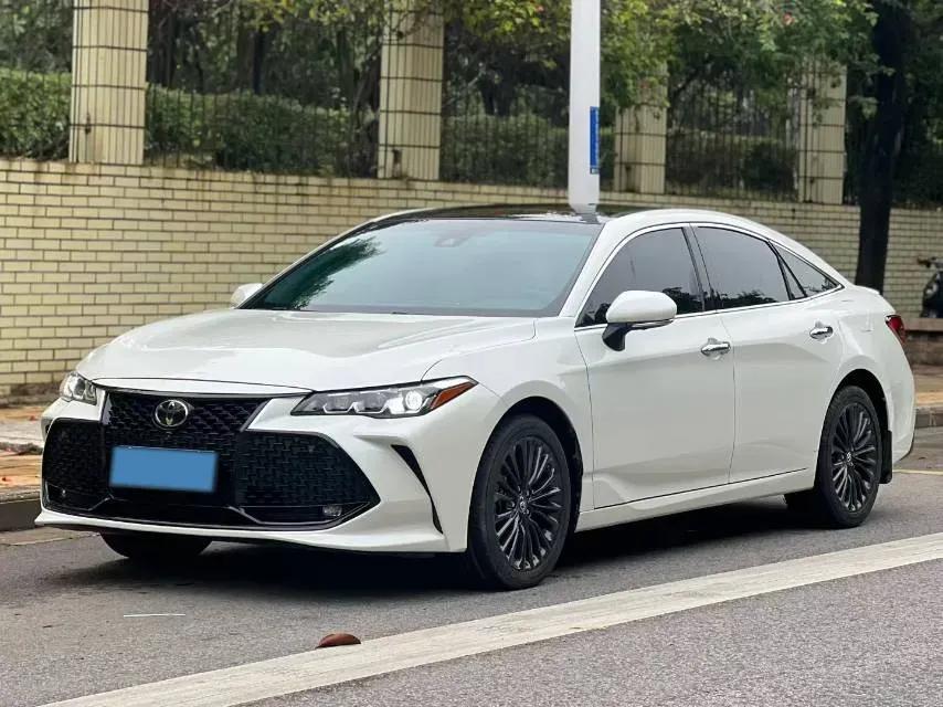 2019 Toyota Avalon 2.5L 209HP L4 8AT,autocango,china used car exporter,china ev exporter,chinese used car exporter,chinese used ev exporter