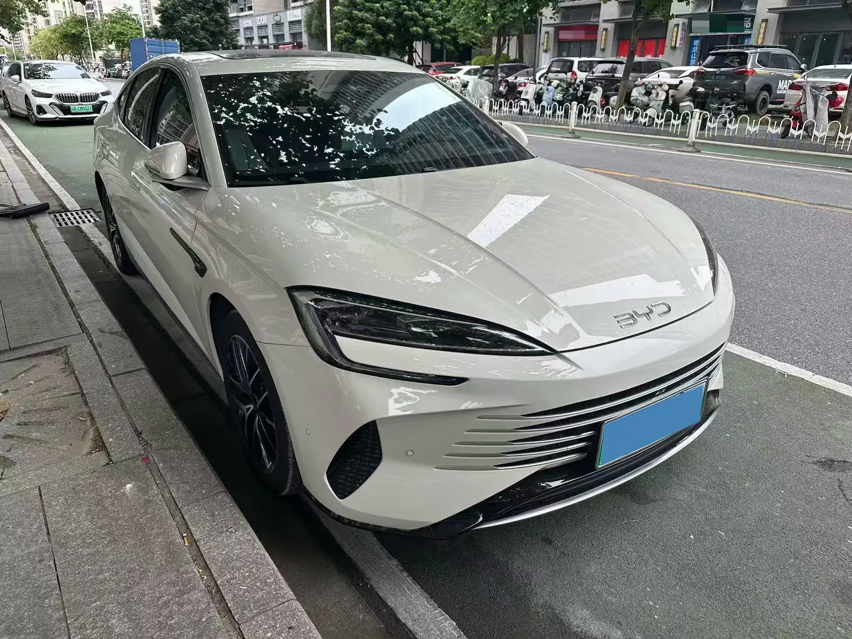 2025 BYD SEAL07 thumbnail 3