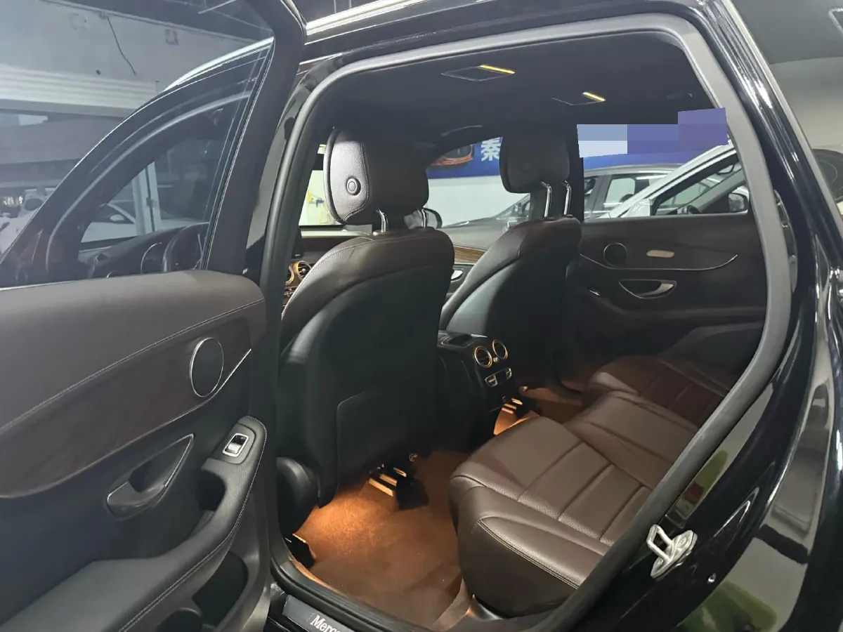 2022 Mercedes-Benz GLC Class 2.0T 258HP L4 9AT,autocango,china used car exporter,china ev exporter,chinese used car exporter,chinese used ev exporter