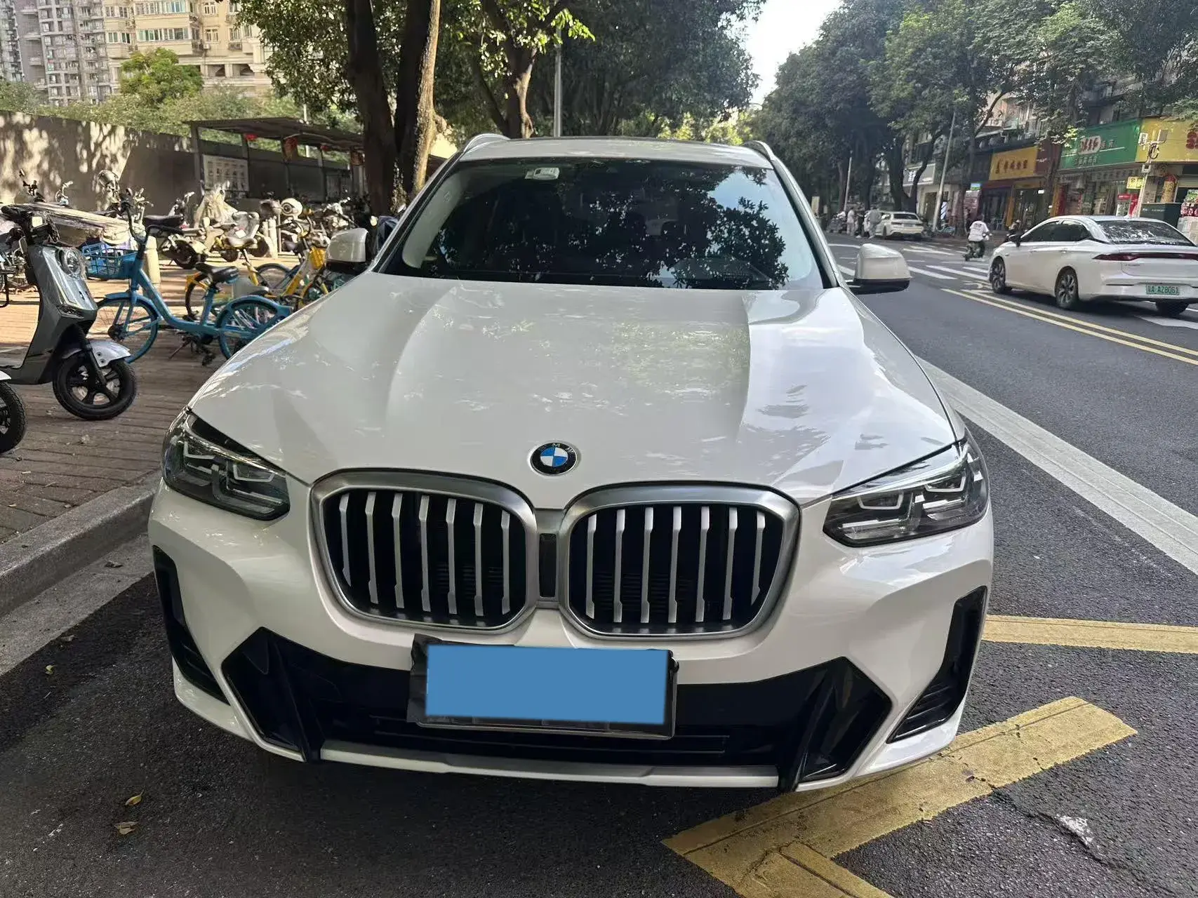 2022 BMW X3 thumbnail 2