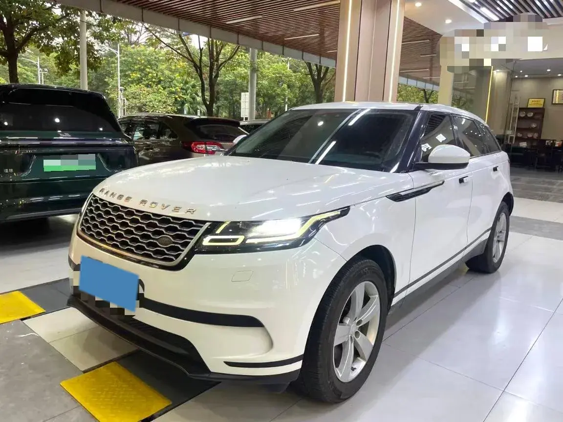 2018 LAND ROVER view 1