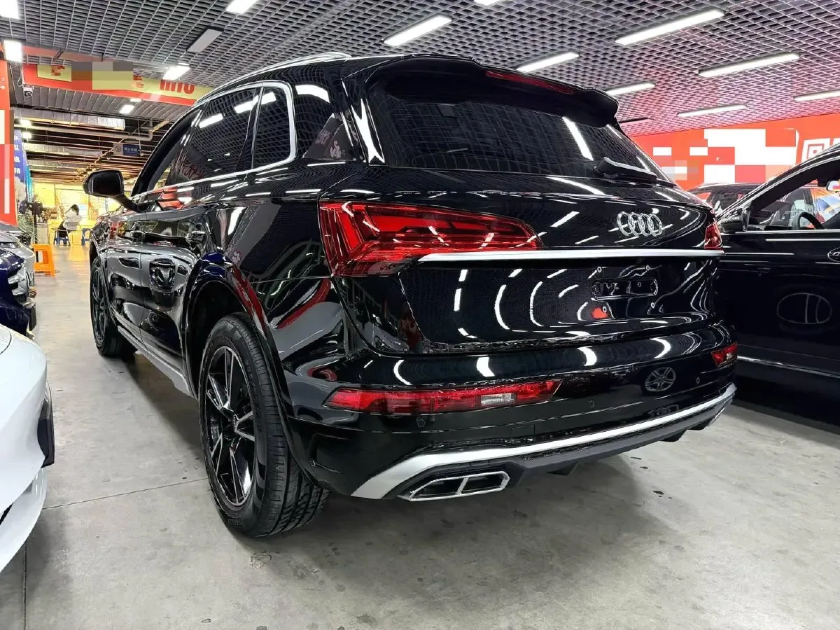 2025 Audi Q3 2.0T 186HP L4 7DCT,autocango,china used car exporter,china ev exporter,chinese used car exporter,chinese used ev exporter