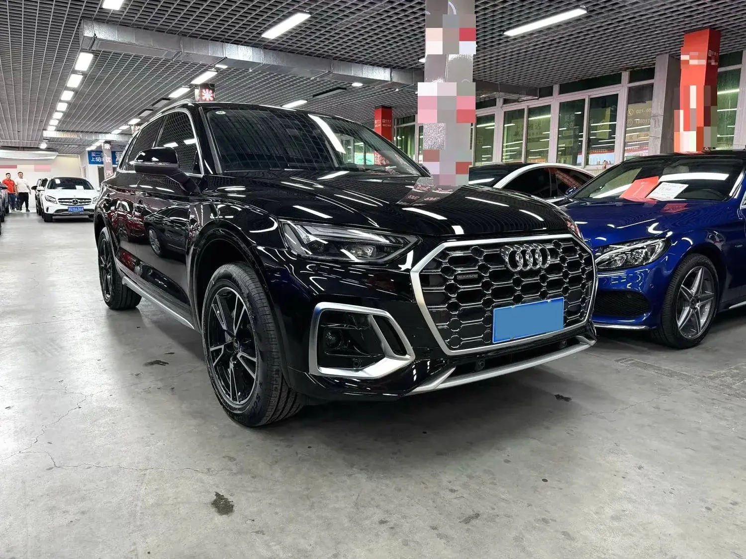2025 AUDI Q3 thumbnail 3